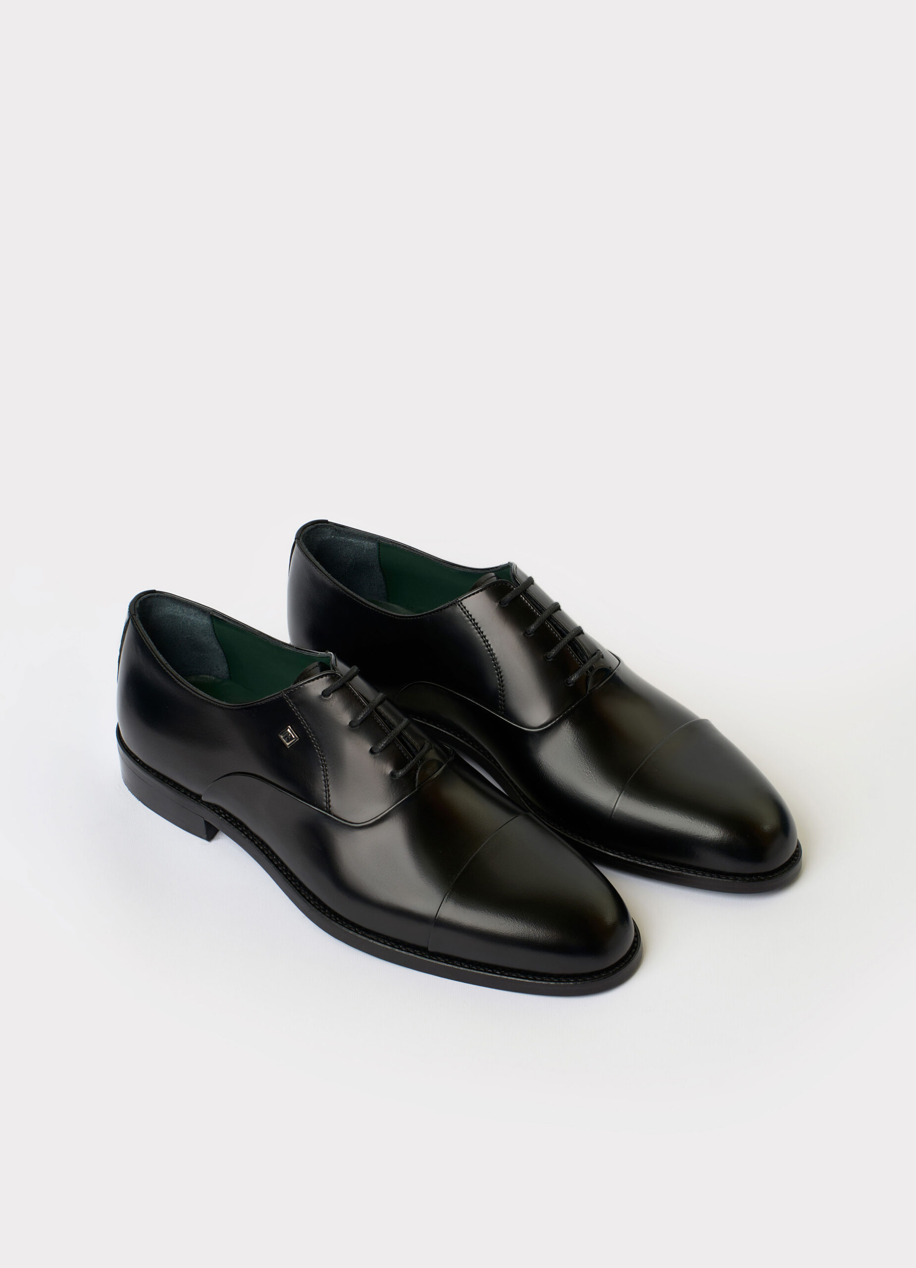 Cap-Toe-Derby-black-1